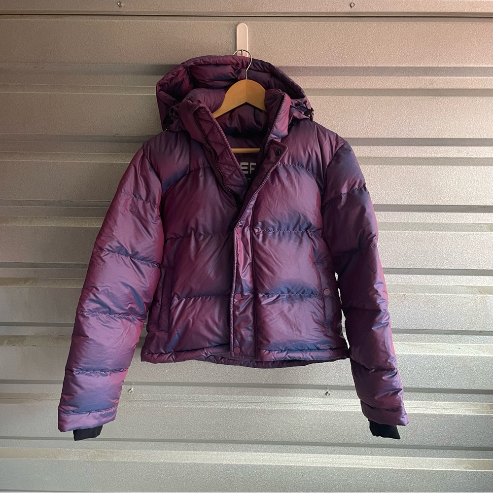 Tna Iridescent Mulberry Super Puff Shorty Jacket